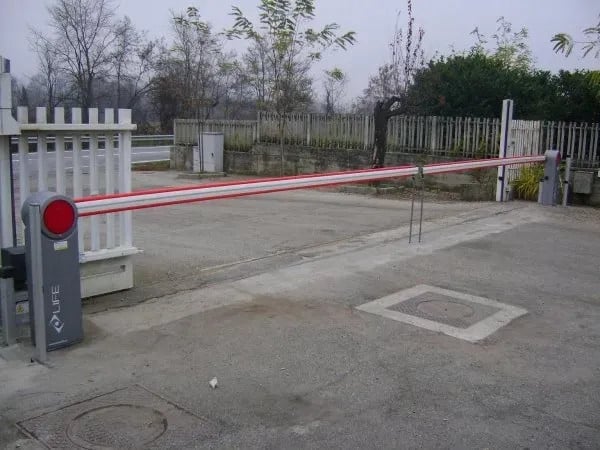 Elettrica Due C - installazione di cancello automatizzato