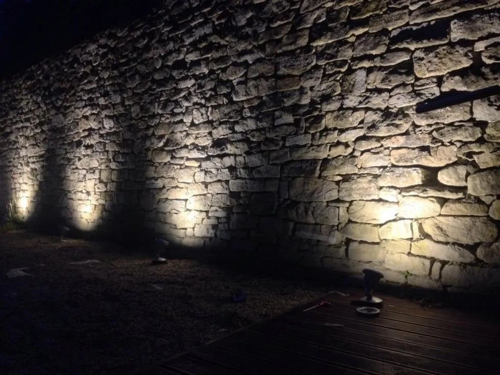 Elettrica Due C - installazione di impianto di illuminazione esterno